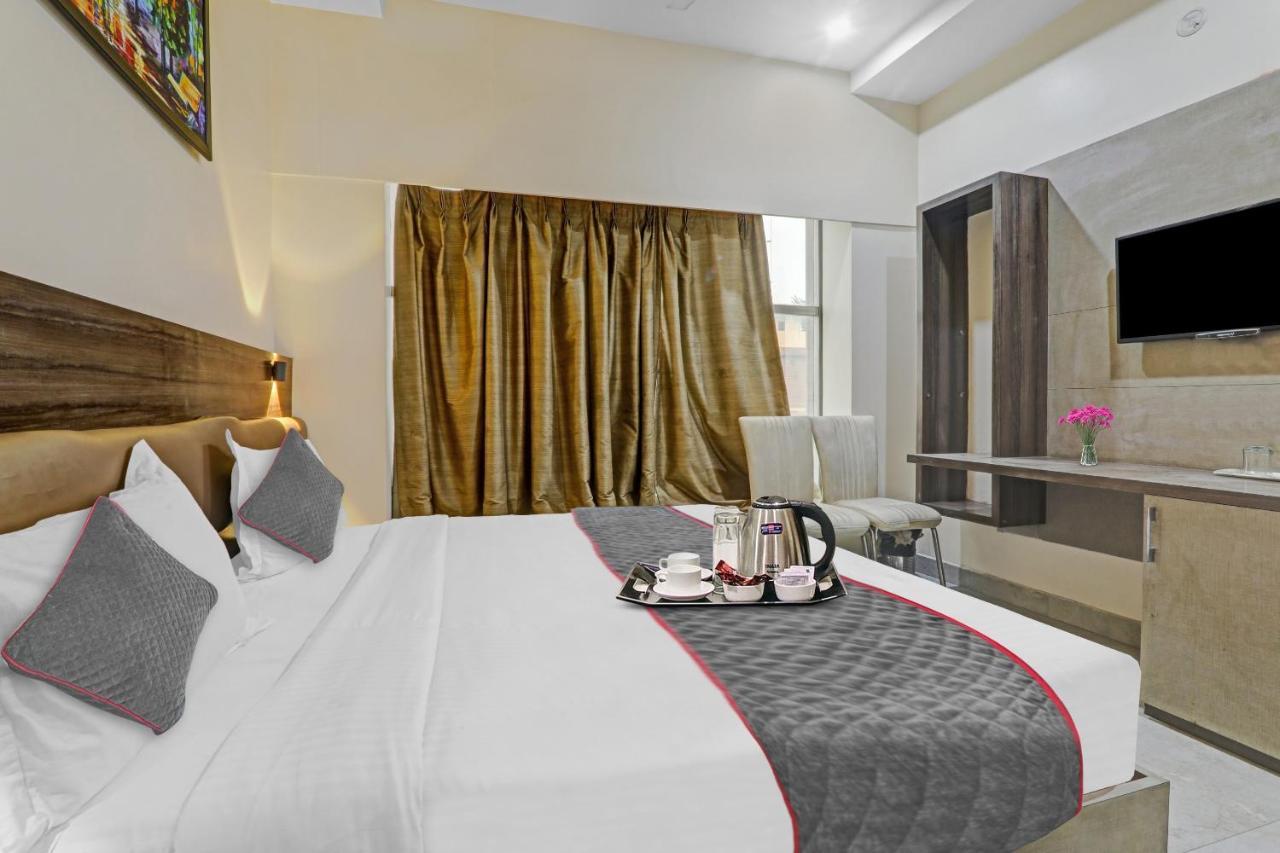Townhouse 1150 Hotel Dayal Palace Chinhat Exteriér fotografie