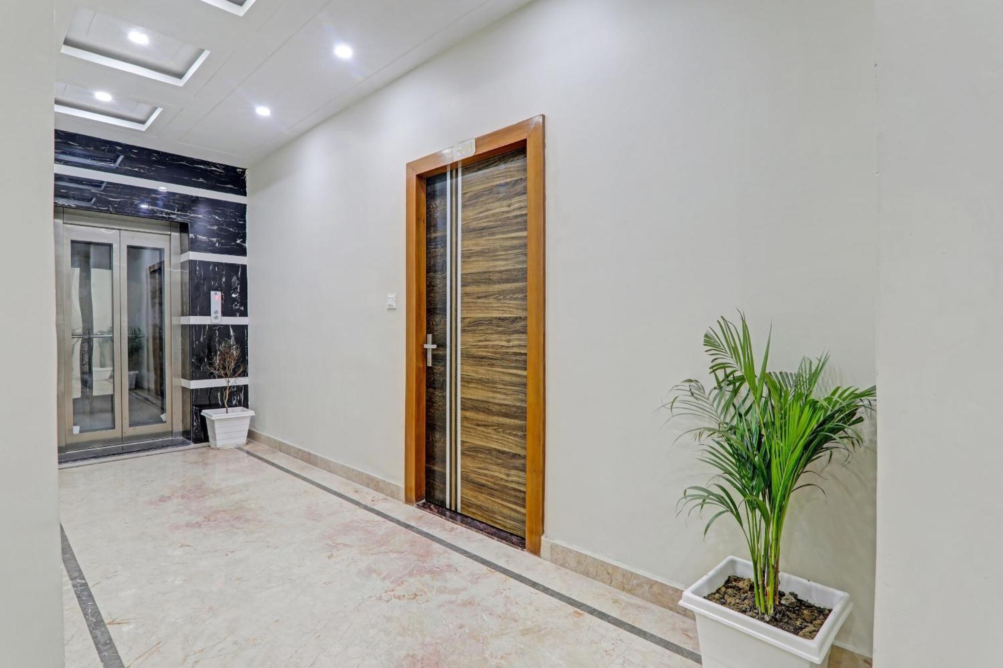 Townhouse 1150 Hotel Dayal Palace Chinhat Exteriér fotografie